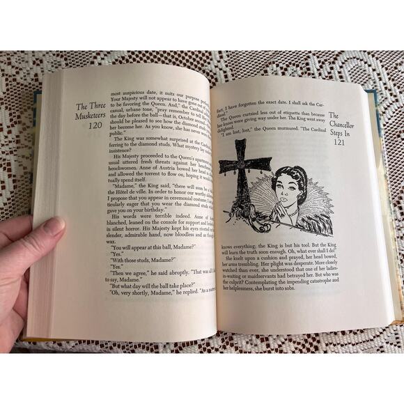 1998 The Three Musketeers by Alexandre Dumas | Illustrated Junior Library - Picture 3 of 5